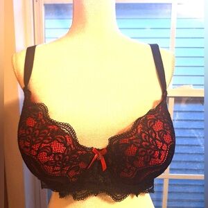 Daisy Fuentes Black and Red Lace Padded Bra Size 40 D NWOT